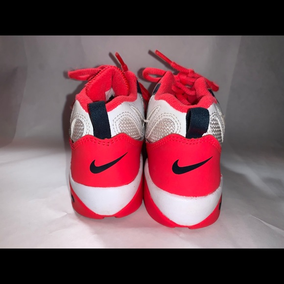 children’s nike shoes - Picture 5 of 5